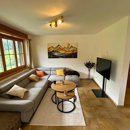 Lejlighed With Balcony & Mountain View Küblis