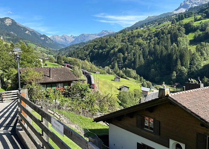 With Balcony & Mountain View Appartement